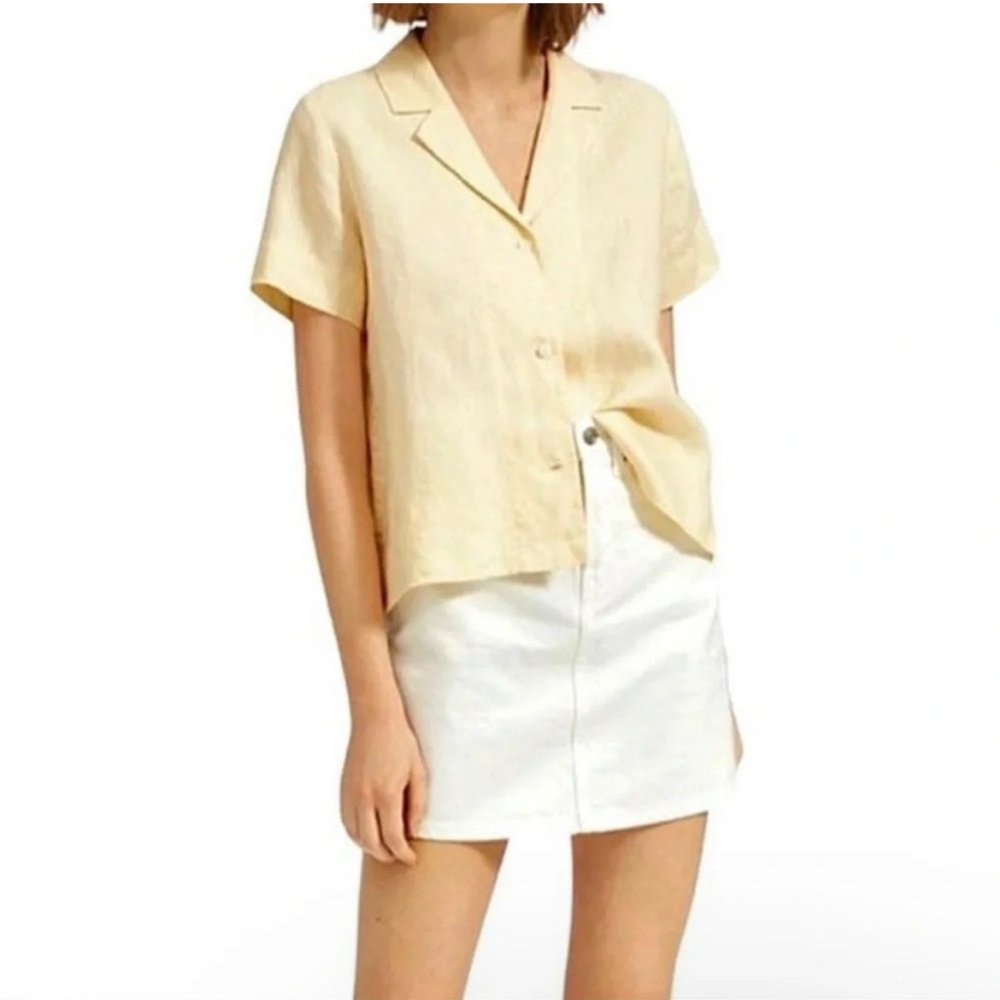 Everlane linen notch short sleeve shirt. Size small NWOT.